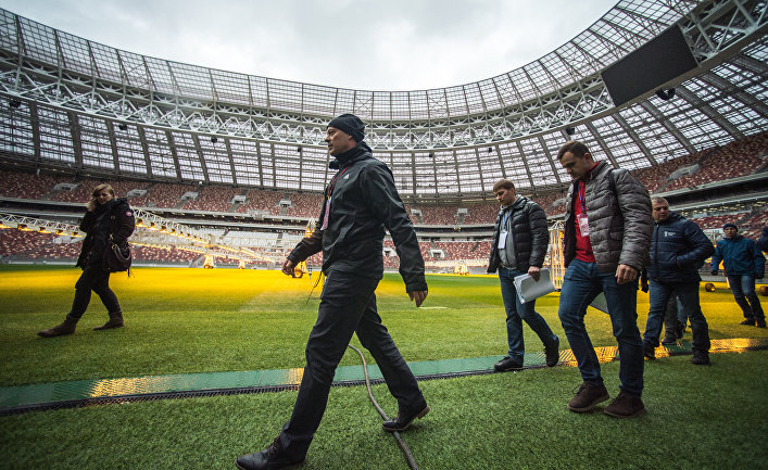Инспекционный визит делегации FIFA и оргкомитета «Россия-2018» на стадион «Лужники»