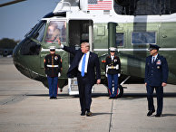 Президент США Дональд Трамп на объединённой базе Эндрюса Морской авиации США Президент США Дональд Трамп на объединённой базе Эндрюса Морской авиации США