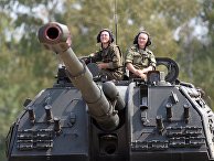 Военнослужащие российской армии на самоходной артиллерийской установке (САУ) "Мста-С" Военнослужащие российской армии на самоходной артиллерийской установке (САУ) "Мста-С"