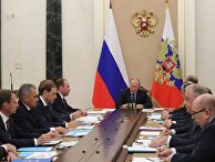 Президент РФ Владимир Путин проводит заседание комиссии по вопросам военно-технического сотрудничества России с иностранными государствами. 7 ноября 2017 Президент РФ Владимир Путин проводит заседание комиссии по вопросам военно-технического сотрудничества России с иностранными государствами. 7 ноября 2017