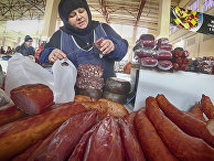 Продажа мясных изделий на рынке в Одессе Продажа мясных изделий на рынке в Одессе
