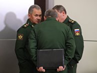Министр обороны РФ Сергей Шойгу со своими заместителями перед началом совещания Владимира Путина с руководством министерства обороны РФ и представителями ВПК. 21 ноября 2017 Министр обороны РФ Сергей Шойгу со своими заместителями перед началом совещания Владимира Путина с руководством министерства обороны РФ и представителями ВПК. 21 ноября 2017