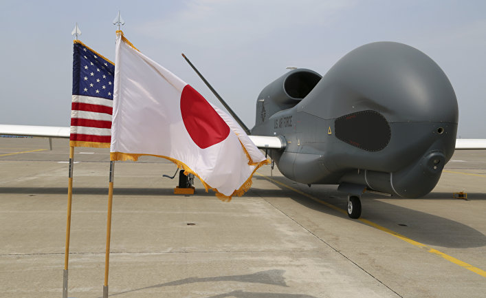 БПЛА Global Hawk на авиабазе в Японии