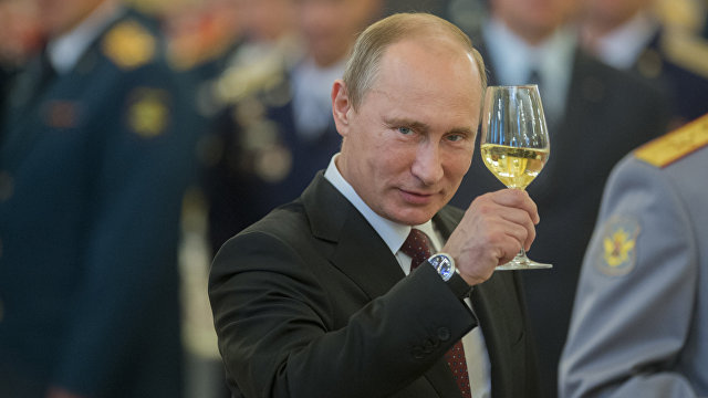 Politico (США): протекционизм и Крым как подоплека путинских правил о шампанском