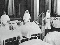 Медицинские сестры в лазарете в Зимнем дворце Медицинские сестры в лазарете в Зимнем дворце