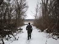 Военнослужащий ДНР в поселке Ясное Донецкой области Военнослужащий ДНР в поселке Ясное Донецкой области