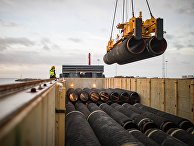 Трубы для строительства газопровода "Северный поток - 2" в порту Мукран, Германия Трубы для строительства газопровода "Северный поток - 2" в порту Мукран, Германия