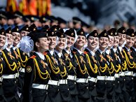 Воспитанницы кадетской школы во время Парада Победы на Красной площади Воспитанницы кадетской школы во время Парада Победы на Красной площади