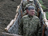 Президент Украины Петр Порошенко во время поездки в Донбасс Президент Украины Петр Порошенко во время поездки в Донбасс