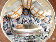 Американский астронавт Скотт Келли, российские космонавты Сергей Волков и Михаил Корниенко Американский астронавт Скотт Келли, российские космонавты Сергей Волков и Михаил Корниенко