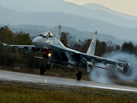 Истребитель Су-35С во время летно-тактических учений Истребитель Су-35С во время летно-тактических учений