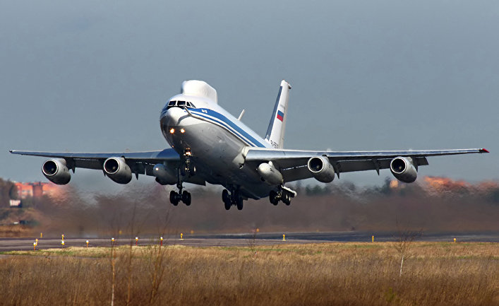 Самолет Ил-80