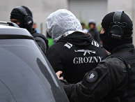Французские полицейские арестовали предполагаемого сообщника устроившего резню в Париже Французские полицейские арестовали предполагаемого сообщника устроившего резню в Париже