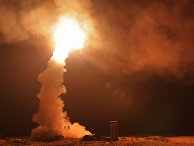 Ночной пуск ракет зенитными ракетными системами С-400 "Триумф" на полигоне Ашулук в Астраханской области во время тактических учений войск ВКО РФ Ночной пуск ракет зенитными ракетными системами С-400 "Триумф" на полигоне Ашулук в Астраханской области во время тактических учений войск ВКО РФ