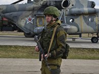 Военнослужащий на учениях ВДВ Военнослужащий на учениях ВДВ