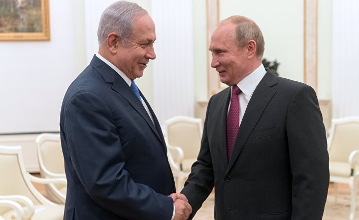 Владимир Путин и премьер-министр государства Израиль Биньямин Нетаньяху во время встречи. 11 июля 2018