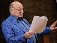 Писатель-сатирик Михаил Жванецкий на записи программы "Дежурный по стране" для эфира телеканала "Россия". 2 апреля 2018