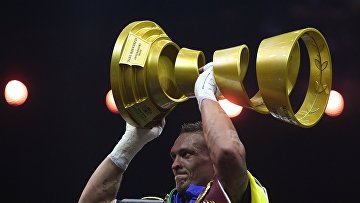 Боксер Александр Усик