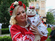 Участница марша вышиванок в Киеве. 19 мая 2018 Участница марша вышиванок в Киеве. 19 мая 2018