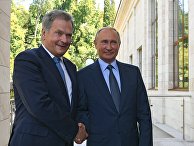 Президент РФ Владимир Путин и президент Финляндской Республики Саули Ниинисте во время встречи. 22 августа 2018 Президент РФ Владимир Путин и президент Финляндской Республики Саули Ниинисте во время встречи. 22 августа 2018