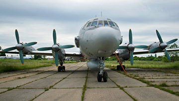 Самолет Ил-20