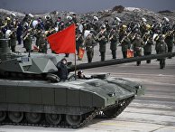 Танк Т-14 "Армата" во время тренировки к военному параду на Красной площади 9 мая 2017 года Танк Т-14 "Армата" во время тренировки к военному параду на Красной площади 9 мая 2017 года