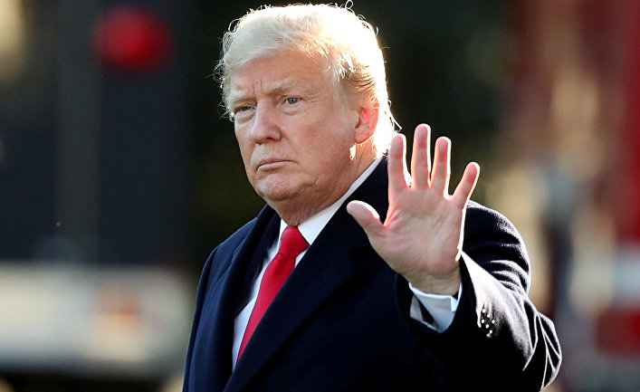 Президент США Дональд Трамп перед отъездом в Висконсин. 24 октября 2018