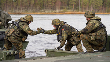 Немецкие солдаты во время учений НАТО Trident Juncture в Норвегии