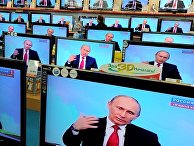 Прямой эфир трансляции "Разговор с Владимиром Путиным. Продолжение" в ммагазине электроники Прямой эфир трансляции "Разговор с Владимиром Путиным. Продолжение" в ммагазине электроники