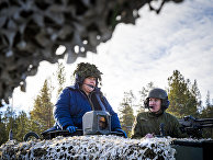 Премьер-министр Норвегии Эрна Сольберг во время учений НАТО Trident Juncture в Норвегии Премьер-министр Норвегии Эрна Сольберг во время учений НАТО Trident Juncture в Норвегии