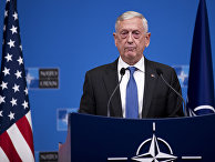 Министр обороны США Джеймс Мэттис во время стречи министров обороны стран НАТО в Брюсселе. 4 октября 2018 Министр обороны США Джеймс Мэттис во время стречи министров обороны стран НАТО в Брюсселе. 4 октября 2018