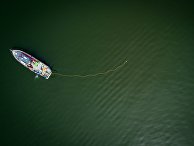 Судно проводит работы по изучению морского дна у берегов Дании Судно проводит работы по изучению морского дна у берегов Дании