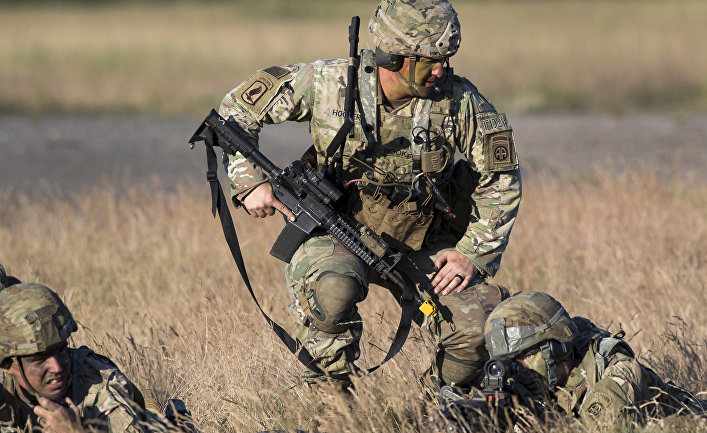 Американские десантники во время военных учений Saber Strike 2018 в Гайжюнае, Литва. 9 июня 2018