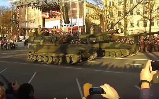 Парад и факельное шествие в Риге Парад и факельное шествие в Риге