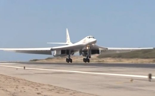 Ту-160 совершили перелет в Венесуэлу Ту-160 совершили перелет в Венесуэлу