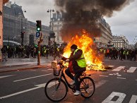 Акция протеста автомобилистов в Париже Акция протеста автомобилистов в Париже