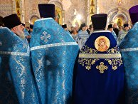 Священнослужители перед началом освящения Минского храма-памятника Священнослужители перед началом освящения Минского храма-памятника