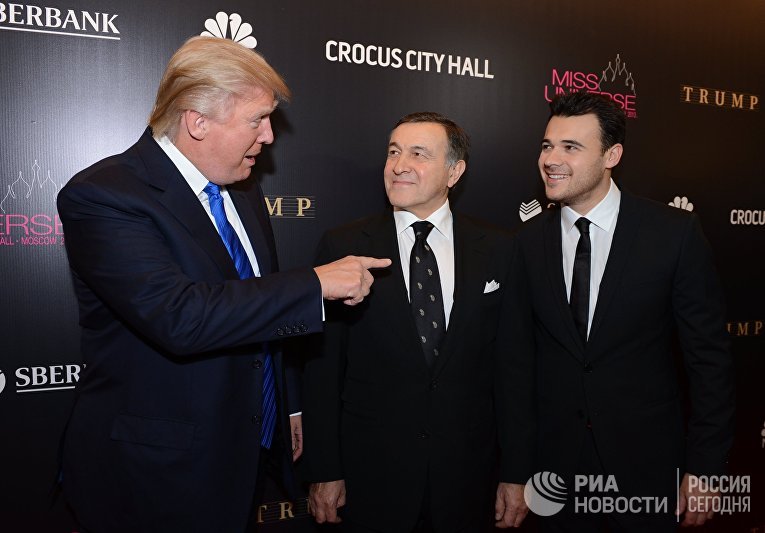 Американский миллиардер Дональд Трамп, президент Crocus Group Арас Агаларов и вице-президент Crocus Group Эмин Агаларов