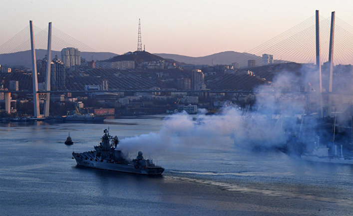 Встреча отряда боевых кораблей ТОФ в порту Владивостока