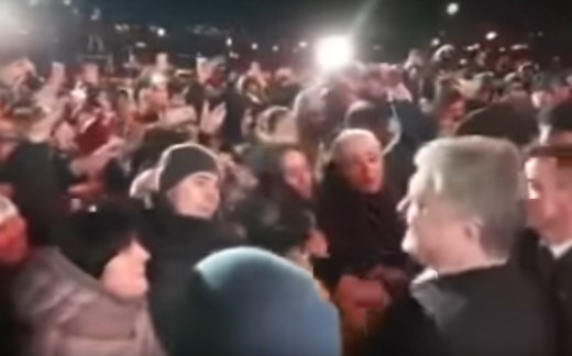 Порошенко потерял над собой контроль Порошенко потерял над собой контроль