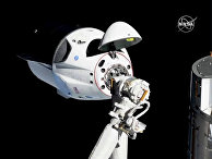 SpaceX Dragon приближается к Международной космической станции SpaceX Dragon приближается к Международной космической станции