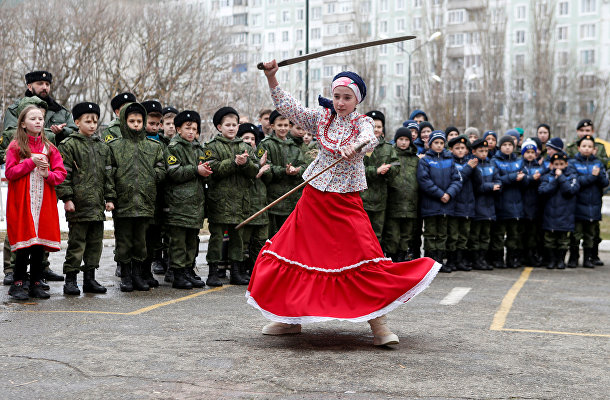 Ученики кадетской школы имени генерала Ермолова во время празднования Масленицы в Ставрополе Ученики кадетской школы имени генерала Ермолова во время празднования Масленицы в Ставрополе
