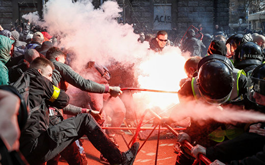 Участники митинга в Киеве Участники митинга в Киеве