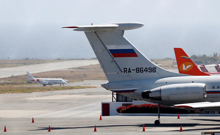 Российский самолет в Каракасе