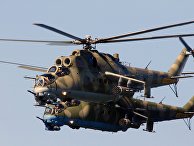Ударные вертолеты МИ-24 во время репетиции военно-морского парада Ударные вертолеты МИ-24 во время репетиции военно-морского парада