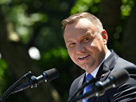 Президент Польши Анджей Дуда выступает на совместной пресс-конференции с президентом США Дональдом Трампом в Вашингтоне Президент Польши Анджей Дуда выступает на совместной пресс-конференции с президентом США Дональдом Трампом в Вашингтоне
