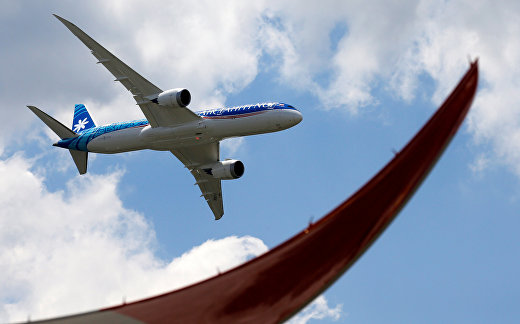 Boeing 787-9 Dreamliner Boeing 787-9 Dreamliner