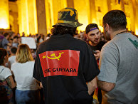 Акции протеста у здания парламента Грузии Акции протеста у здания парламента Грузии