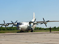 Военно-транспортный самолет Ан-12 Военно-транспортный самолет Ан-12