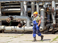 Рабочий на Шебелинском газоперерабатывающем заводе национальной нефтегазовой компании "Нафтогаз Украины" вблизи Харькова Рабочий на Шебелинском газоперерабатывающем заводе национальной нефтегазовой компании "Нафтогаз Украины" вблизи Харькова